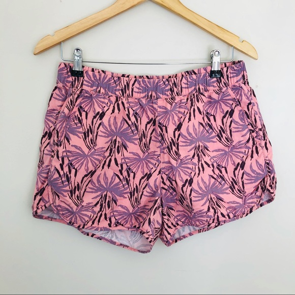 Madewell Pink & Purple Pull On Shorts in Oasis Palms Print - Picture 7 of 8